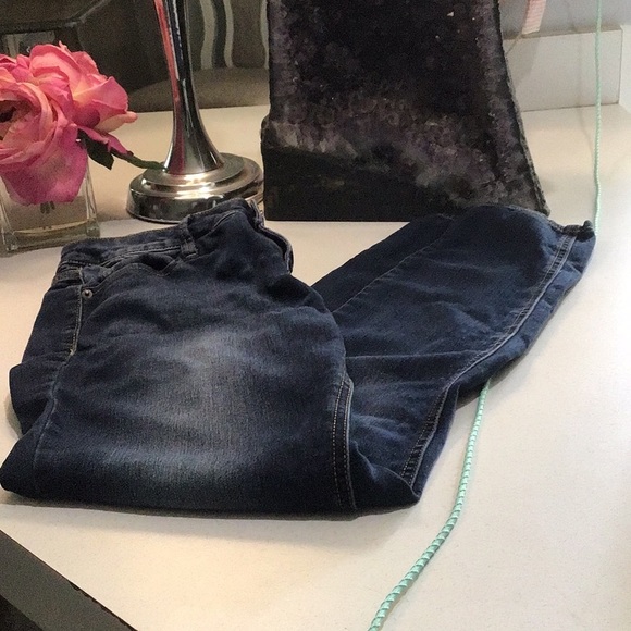 Mid rise jeans,blue desire, size 5 - Picture 4 of 4